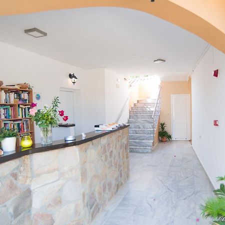 Belvedere Agia Marina Екстериор снимка
