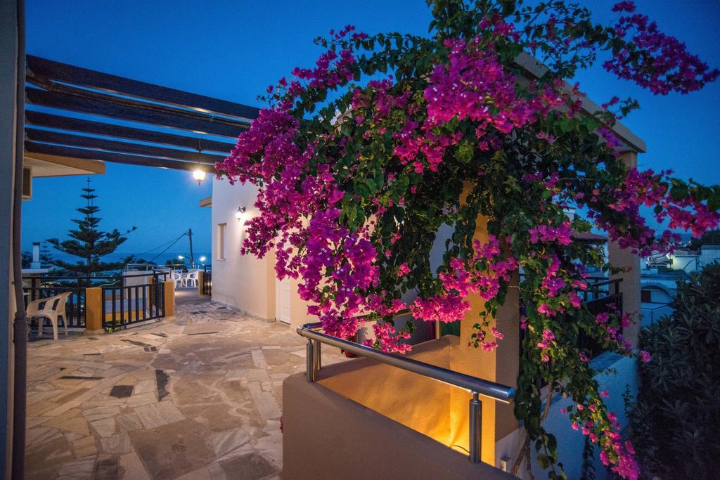 Belvedere Agia Marina Екстериор снимка