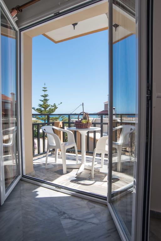 Belvedere Agia Marina Екстериор снимка