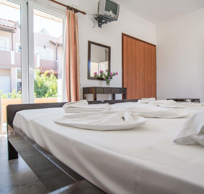 Belvedere Agia Marina Екстериор снимка
